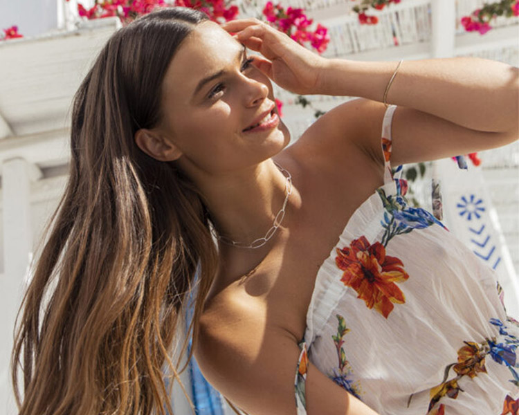 V-GUIDE PATRICIA - BEACH LOOKS