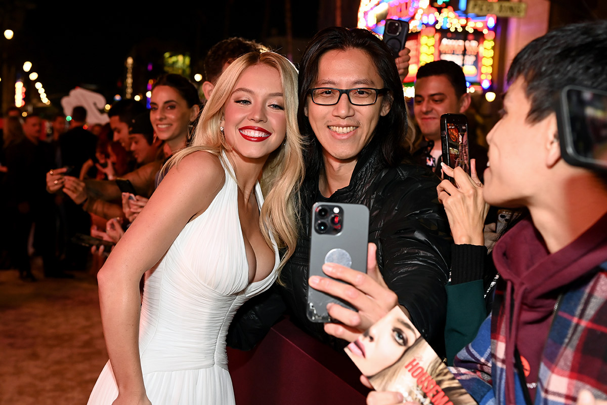 Sydney Sweeney meets fans at the L.A. premiere of The Housemaid Sydney Sweeney (L) attends Lionsgate's LA Premiere of "The Housemaid" at TCL Chinese Theatre on December 15, 2025 in Los Angeles, California. (Photo by Jon Kopaloff/Getty Images for Lionsgate)